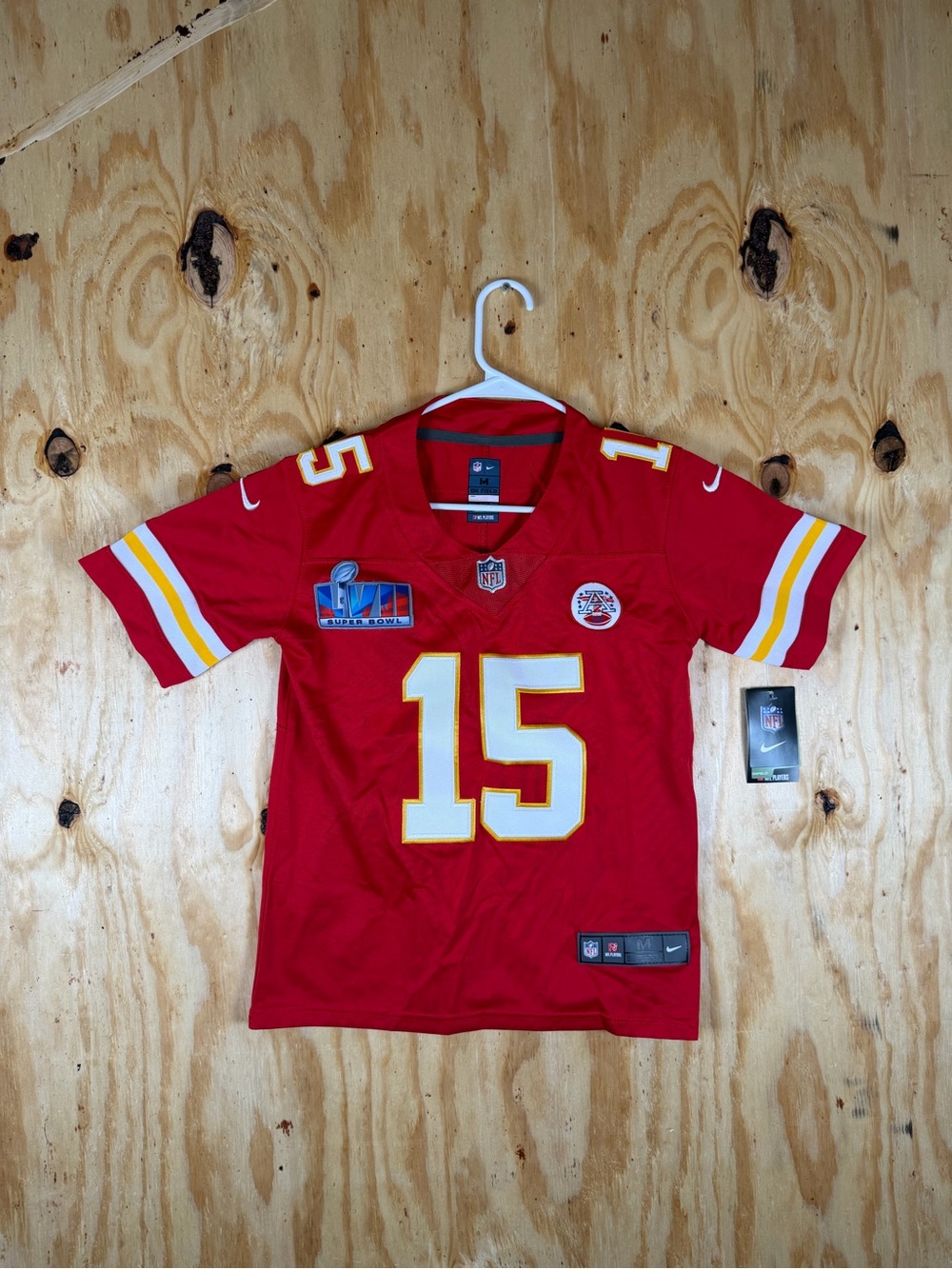 Nike Kids' Red Patrick Mahomes Kansas City Chiefs #15 Football Jersey